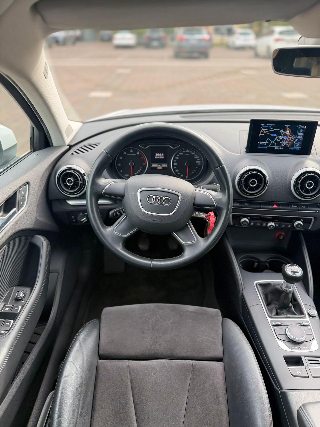 Audi A3 Sedan 1.4 TFSI COD ultra Ambiente