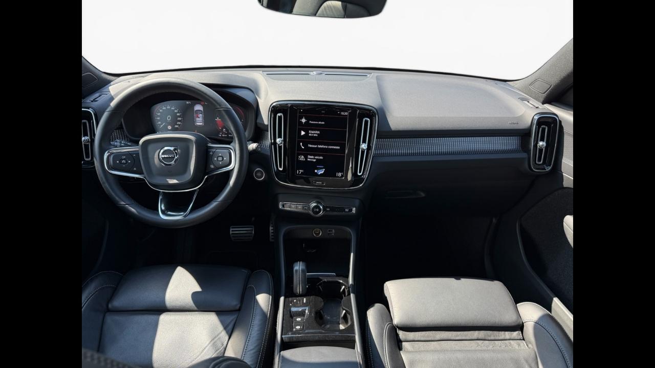 VOLVO XC40 - XC40 1.5 t5 phev R-design auto my21