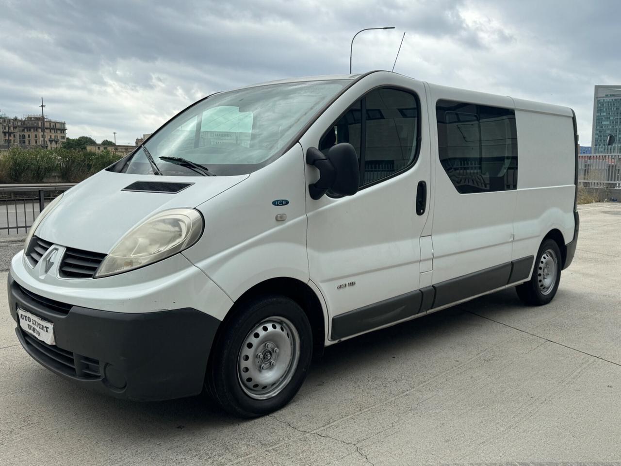 Renault Trafic 2.0 dCi 115CV 6POSTI 2012