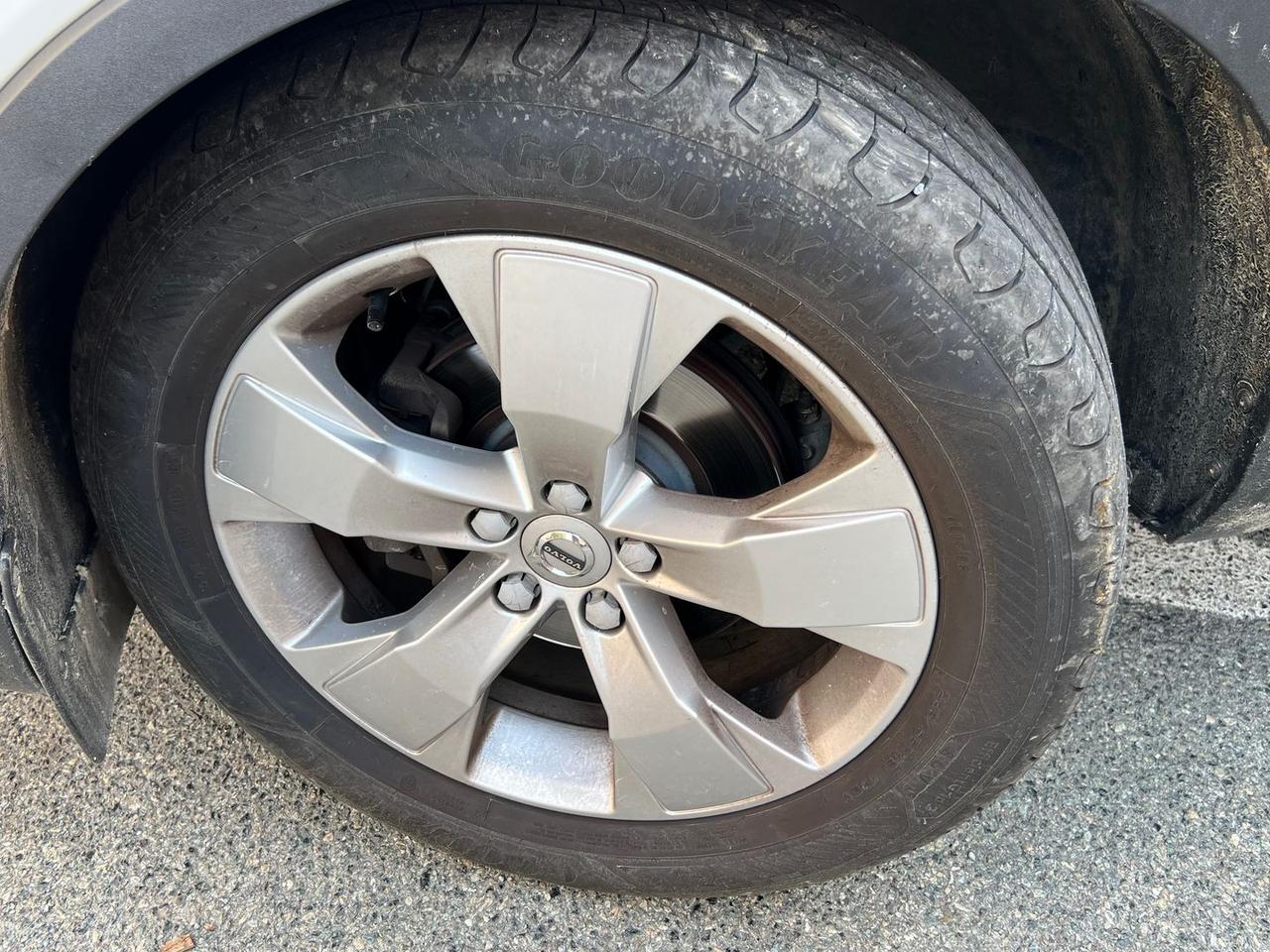 Volvo XC40 Business Plus D3 #12032