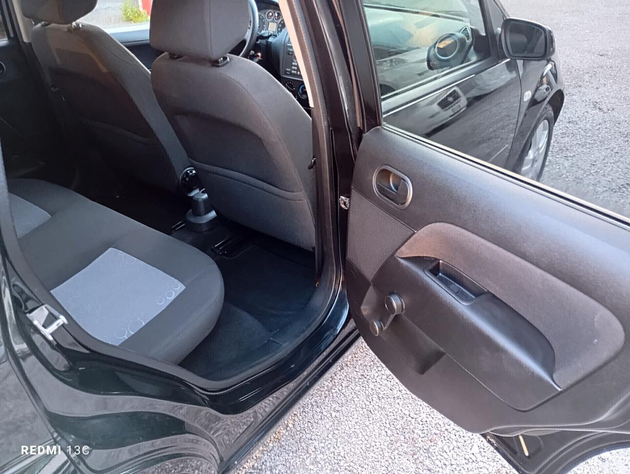 Ford Fiesta 1.2 PARI AL NUOVO GARANZIA 12 MESI