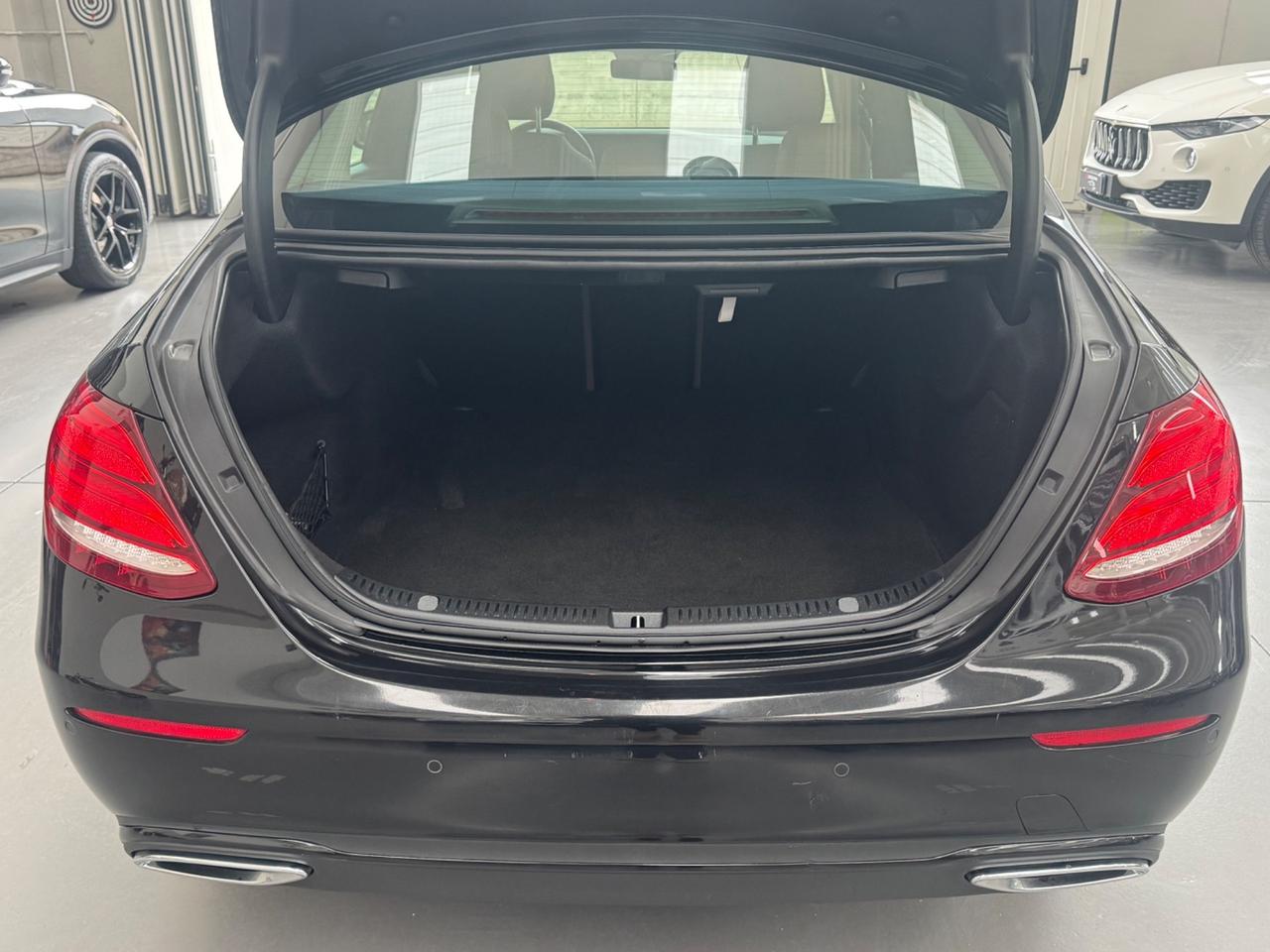 Mercedes-benz E 200 d Auto Business Sport