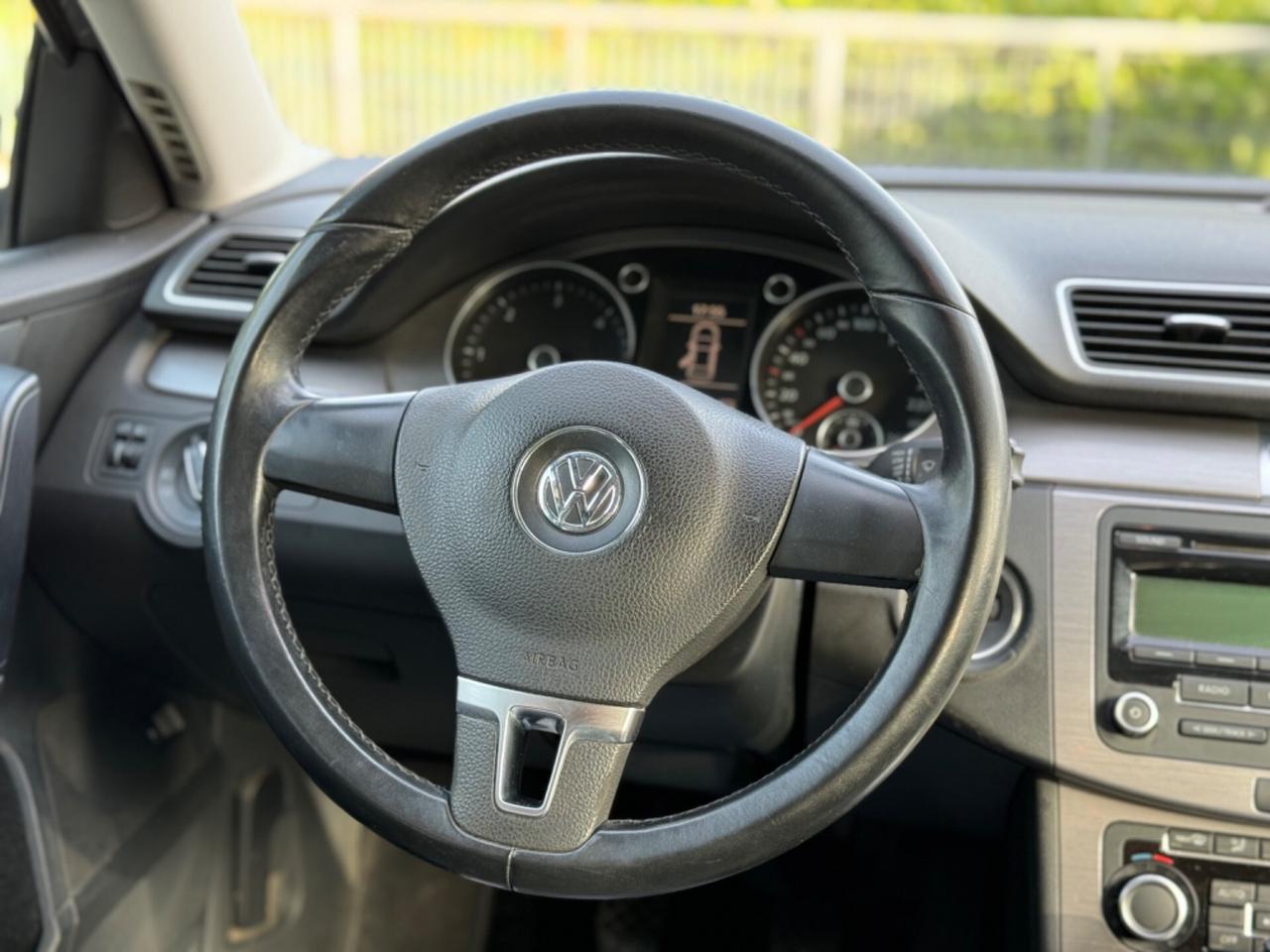 Volkswagen Passat 1.6 TDI Comfortline BlueM. Tech.