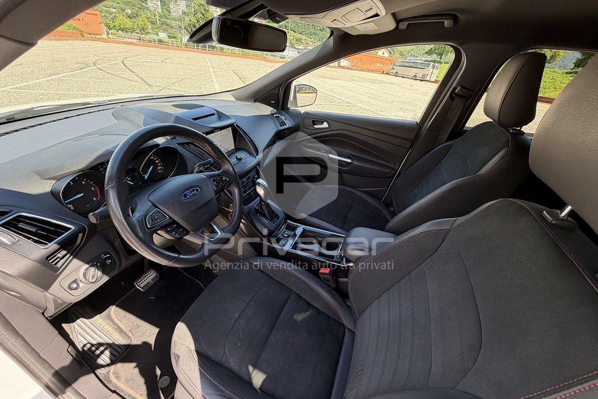 FORD Kuga 2.0 TDCI 150 CV S&S 4WD Powershift ST-Line