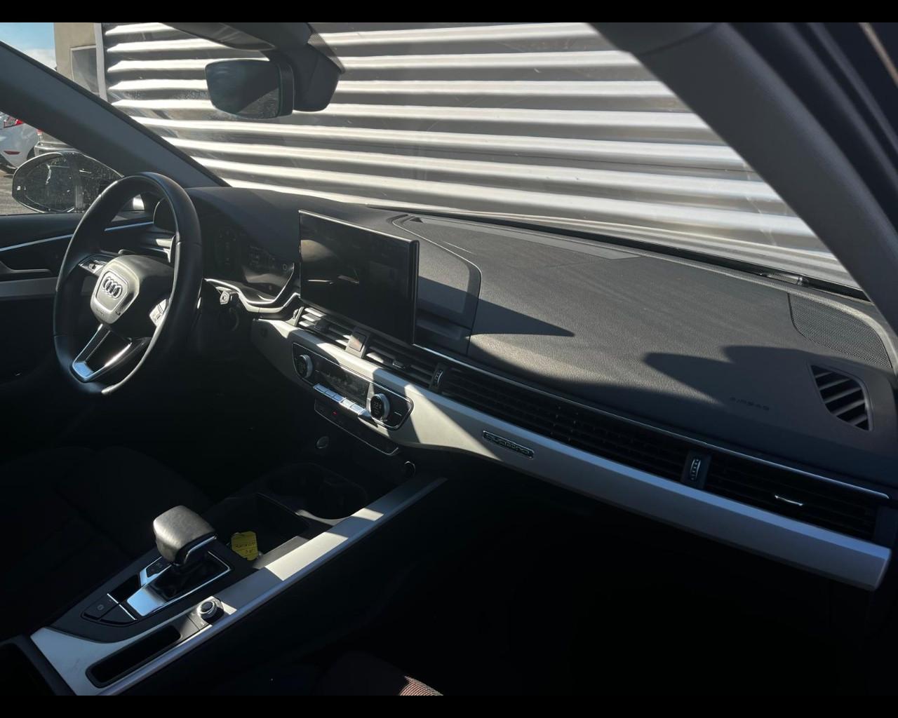 AUDI A4 AVANT 40 TDI MHEV QUATTRO S-TRONIC BUSINESS ADVANCED