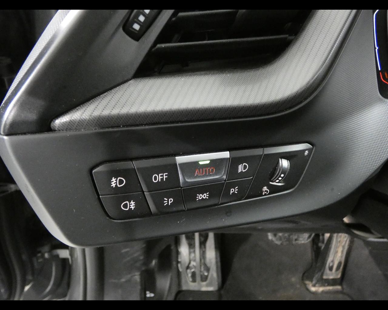 BMW Serie 1 (F40) - 118d 5p. Msport