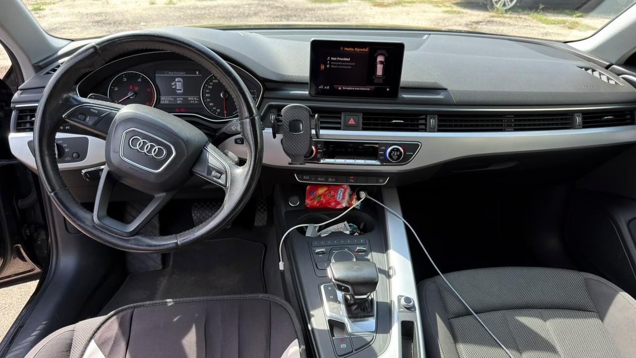 Audi A4 Avant 2.0 TDI 150 CV S tronic line edition