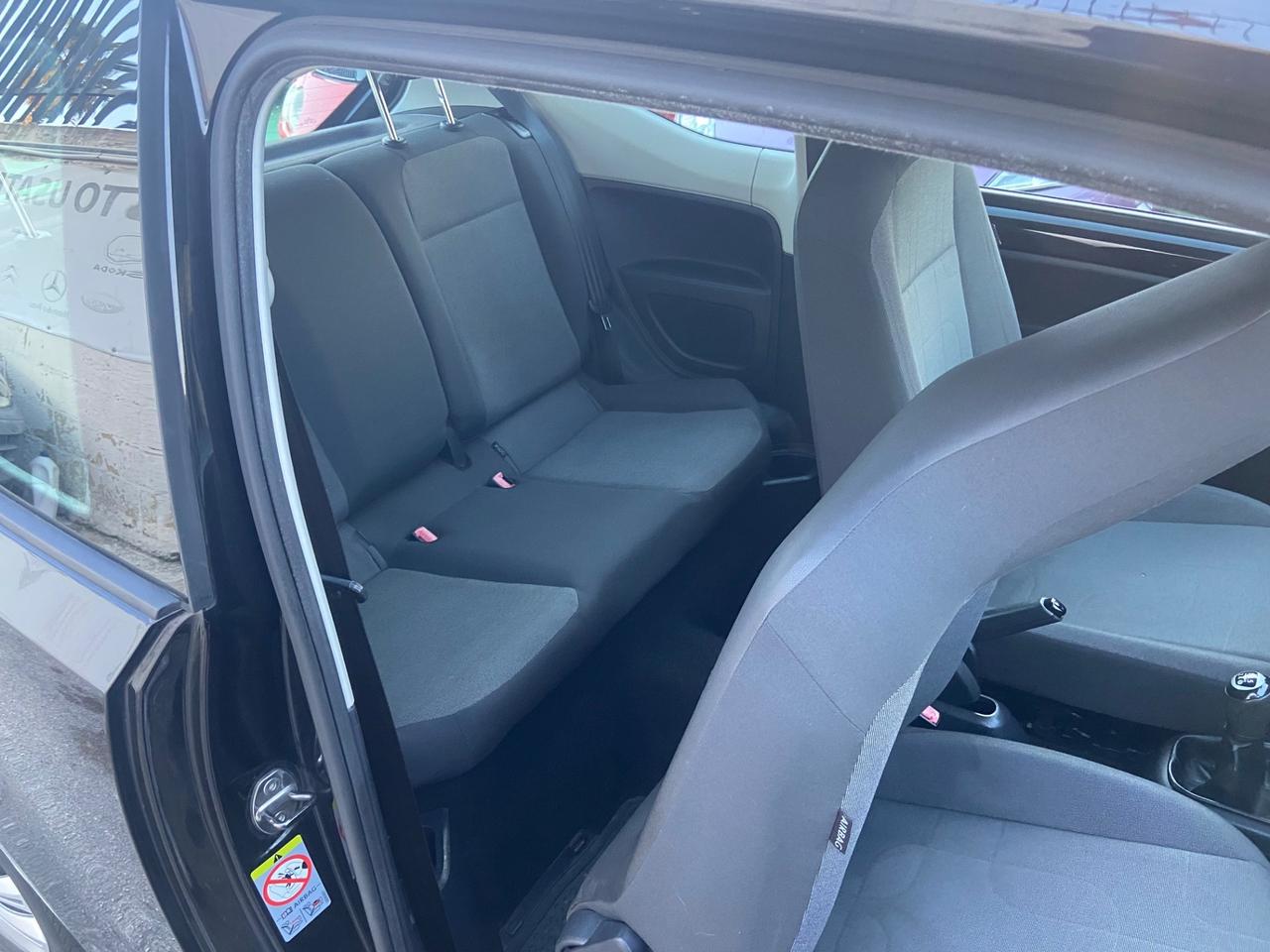 Volkswagen up! 1.0 3p. take