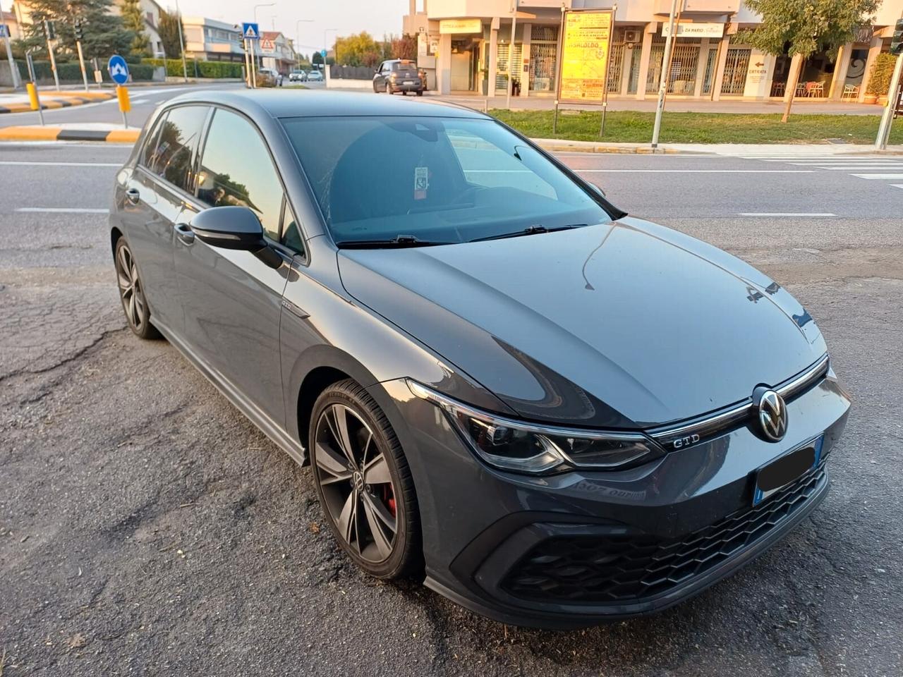 Volkswagen Golf serie 8 2.0 TDI 200 cv GTD DSG 5 porte