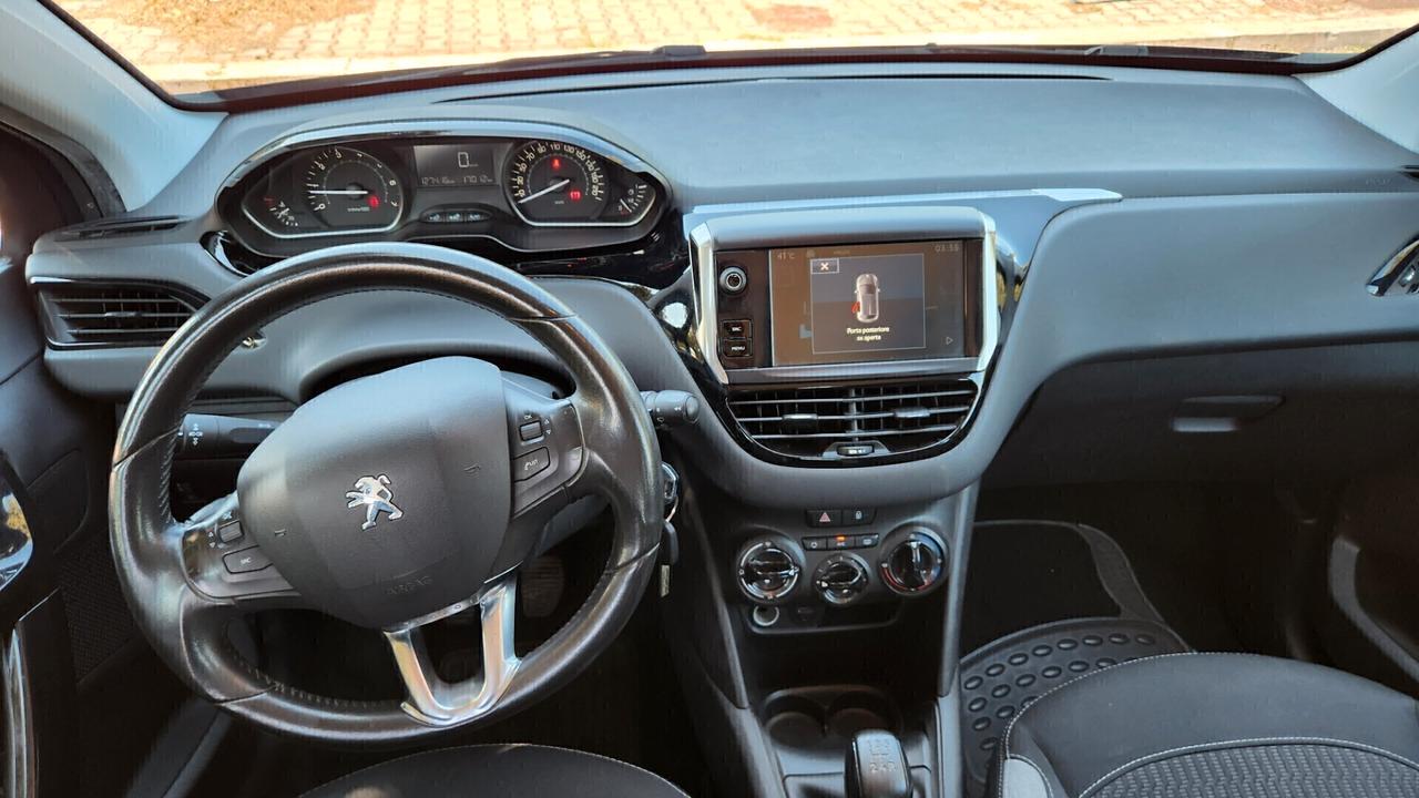 Peugeot 208 PureTech 82 5 porte Allure