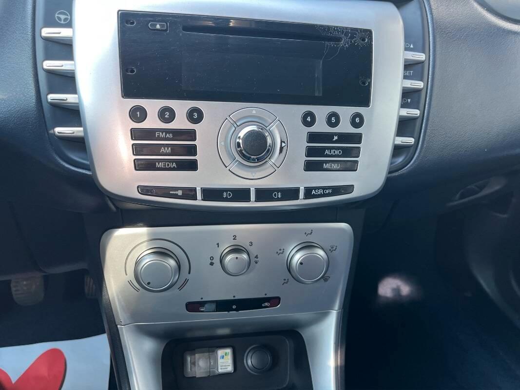 Lancia Delta 1.4 tjt Argento 150cv