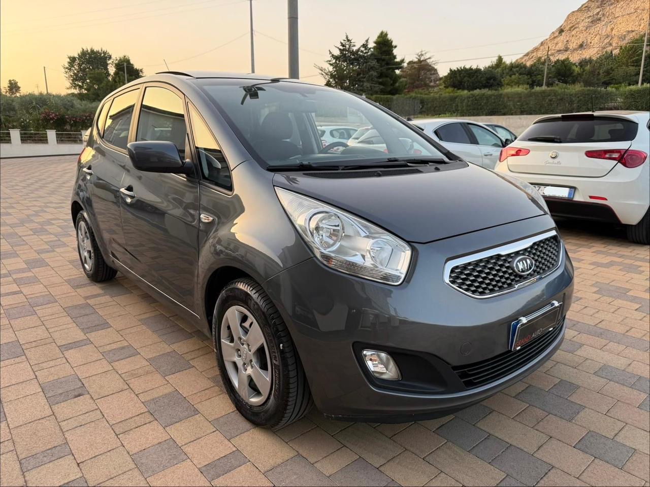 Kia Venga 1.4 CVVT Active TETTO APRIBILE