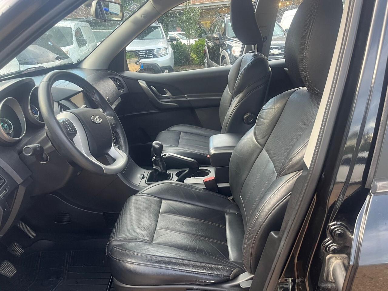 XUV500 2.2 16V FWD W8 (7 POSTI)