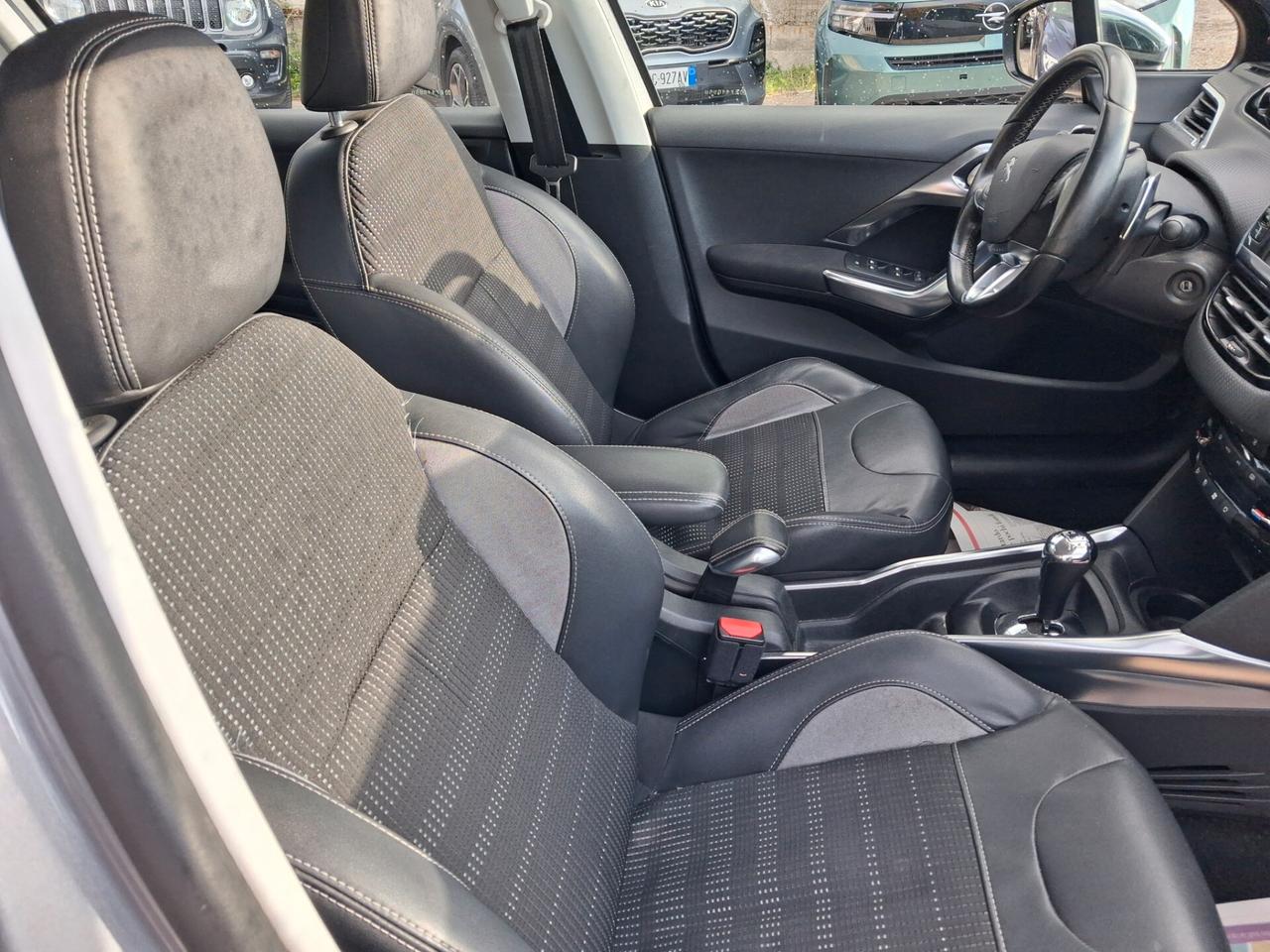 Peugeot 2008 1.6 HDi 115 CV Stop&Start Allure