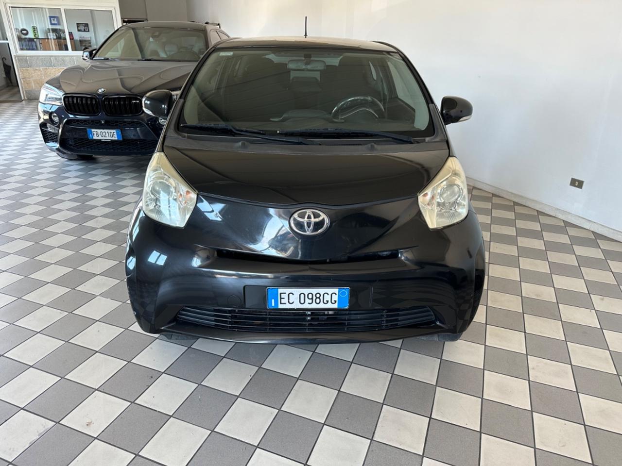Toyota iQ 1.0 Sol