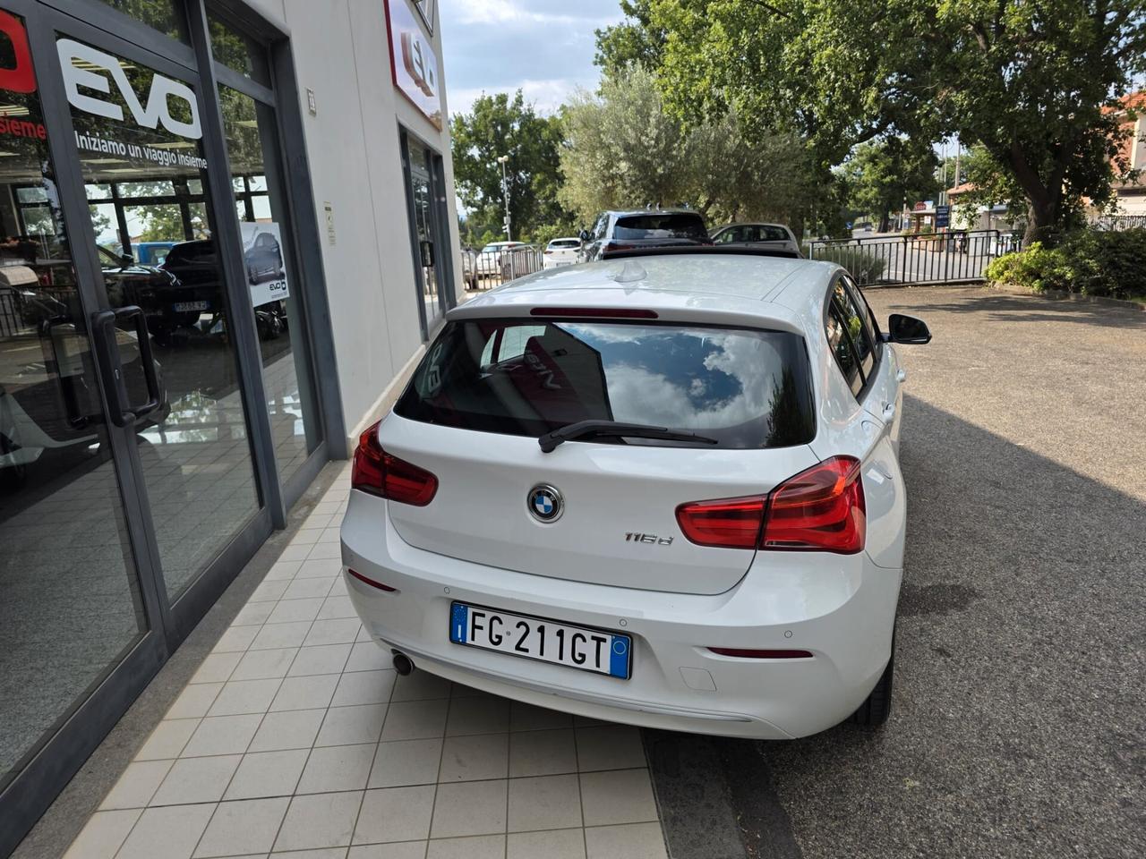 Bmw 116 116d 3p. Efficient Dynamics Urban
