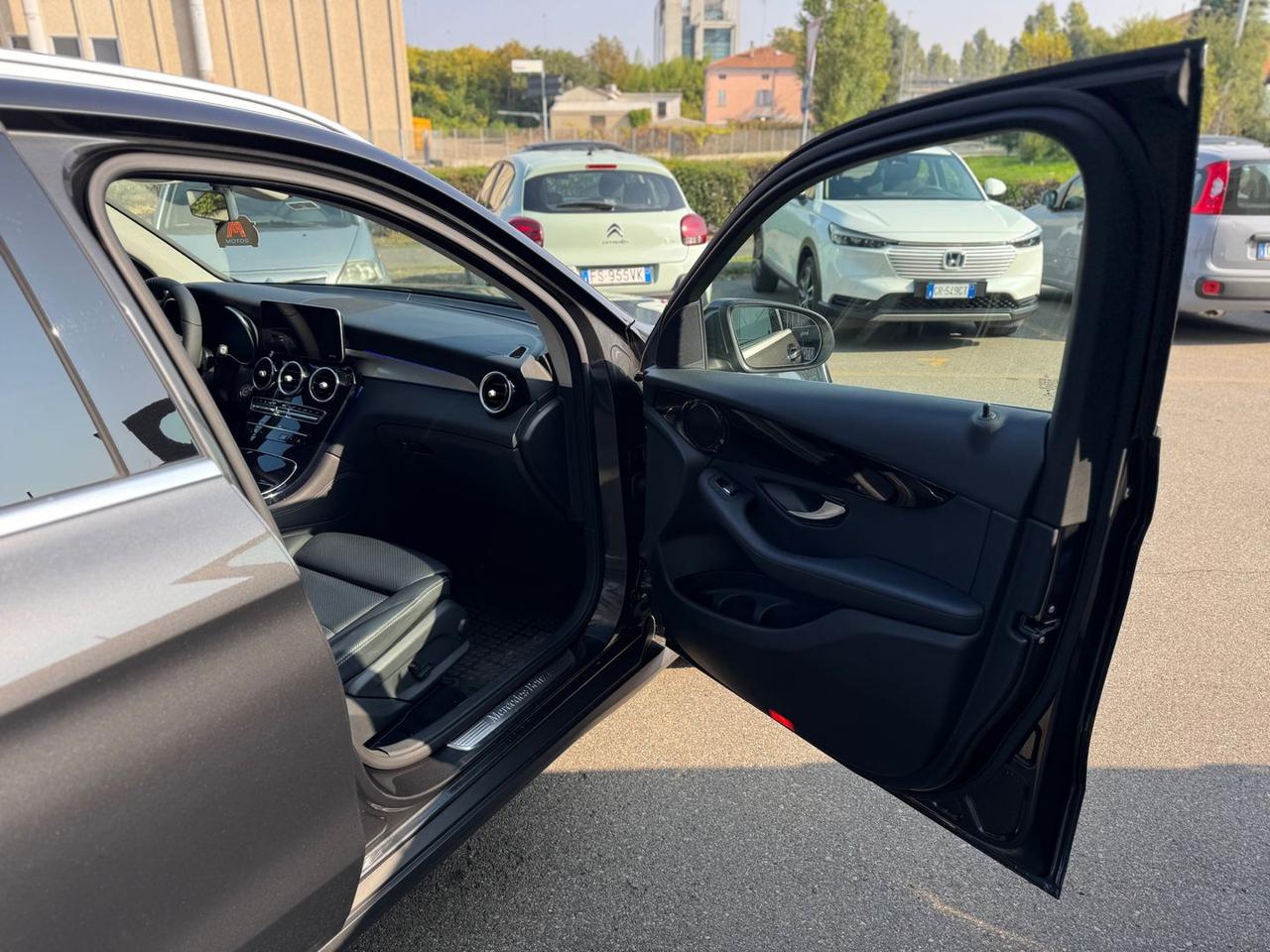 Mercedes-Benz GLC 200 Business #7285