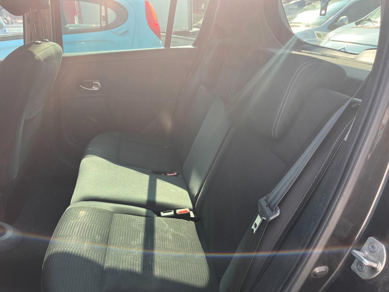 Renault Clio 1.2 16V 5 porte GPL Dynamique - 2010
