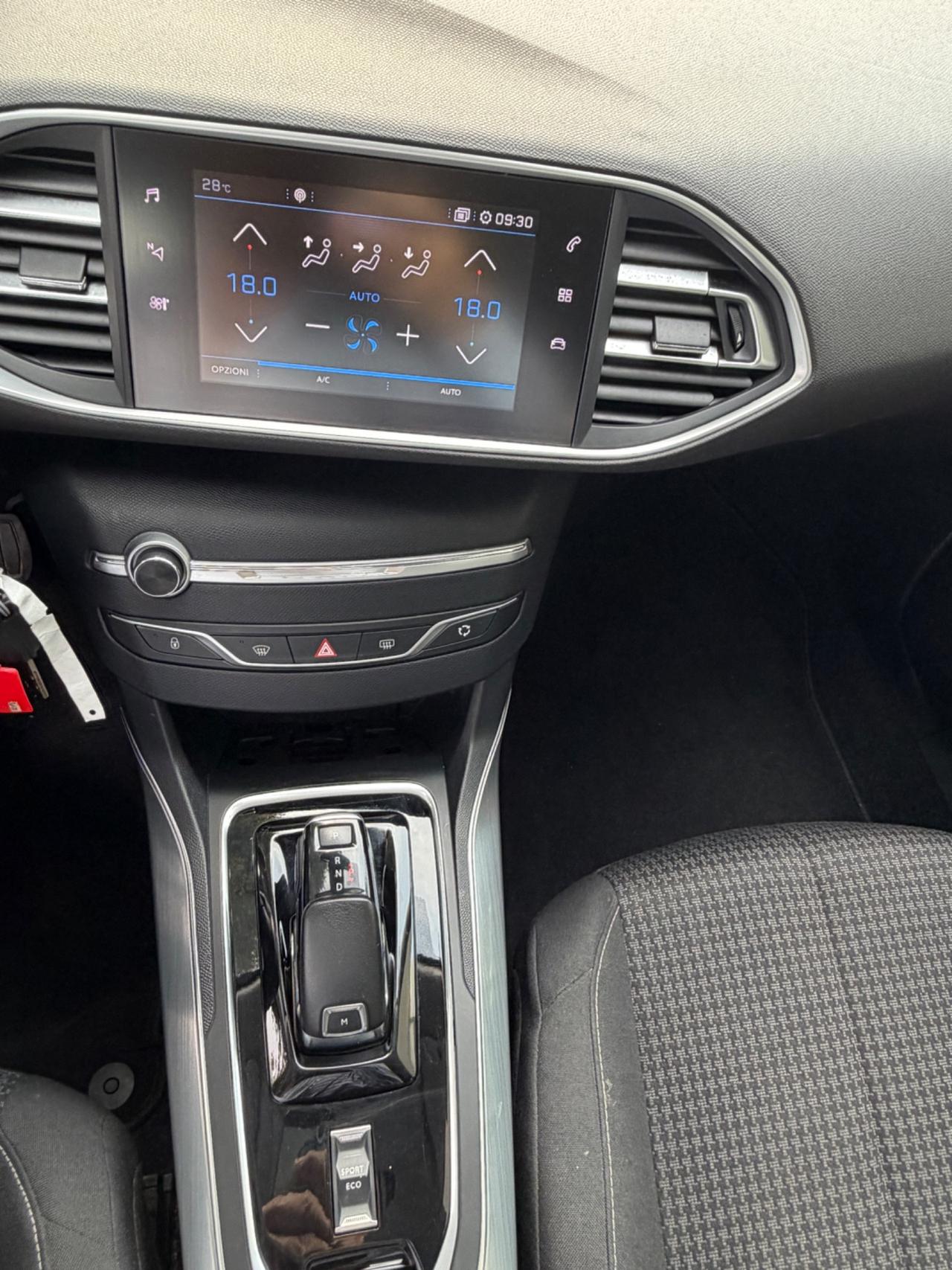 Peugeot 308 BlueHDi 130 S&S Active