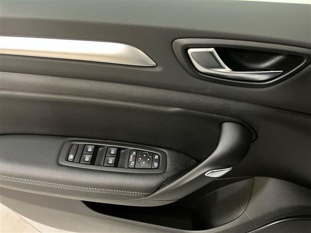 RENAULT Megane Sporter 1.5 Blue dCi Techno EDC