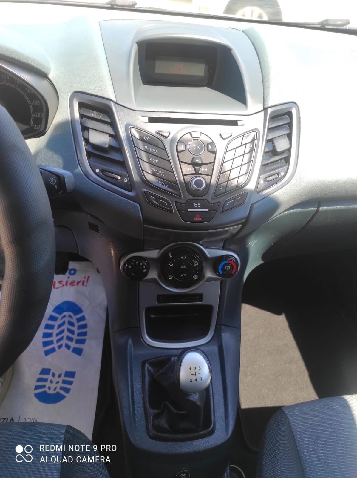 Ford Fiesta 1.4 5p. .- GPL .Garanzia