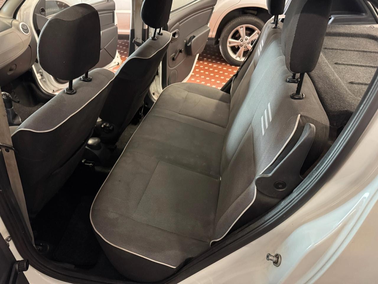 Dacia Sandero 1.5 dCi 75CV Embleme - NEOPATENTATI