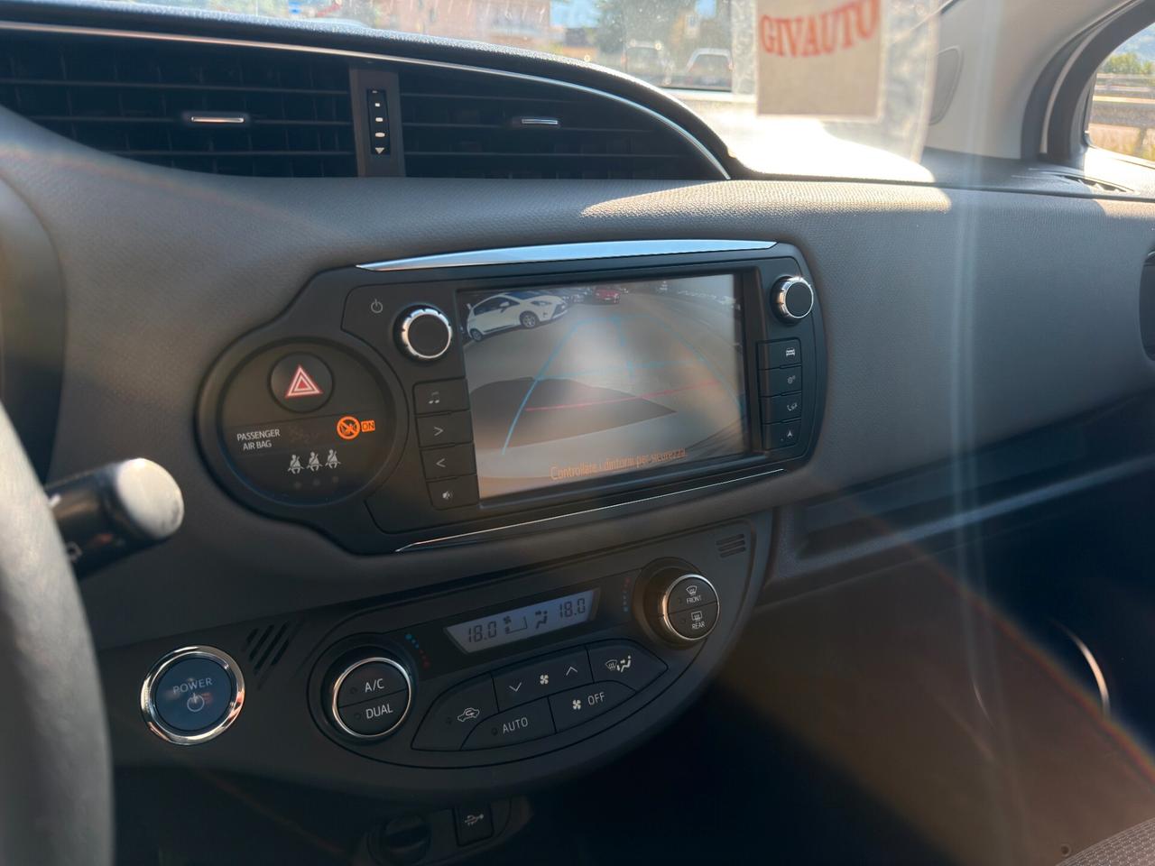 Toyota Yaris 2016 5p 1.5cc 75Cv Automatica