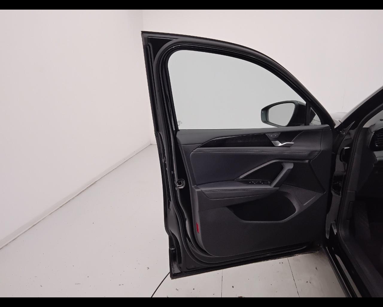 VOLKSWAGEN Tiguan III 2024 - Tiguan 2.0 tdi Life 150cv dsg