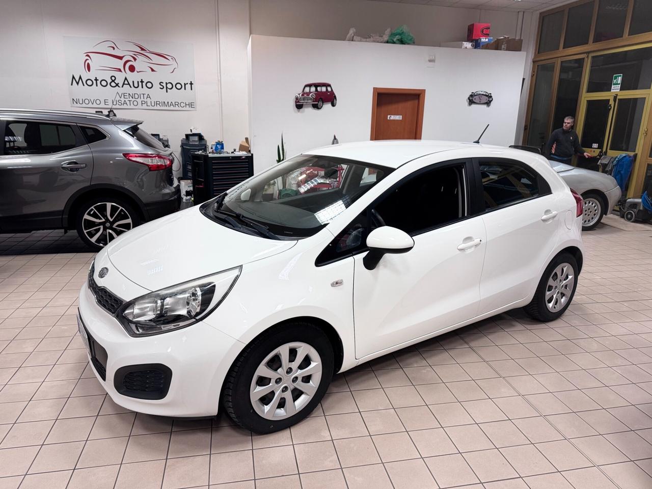 Kia Rio 1.4 CRDi WGT 5p. EX