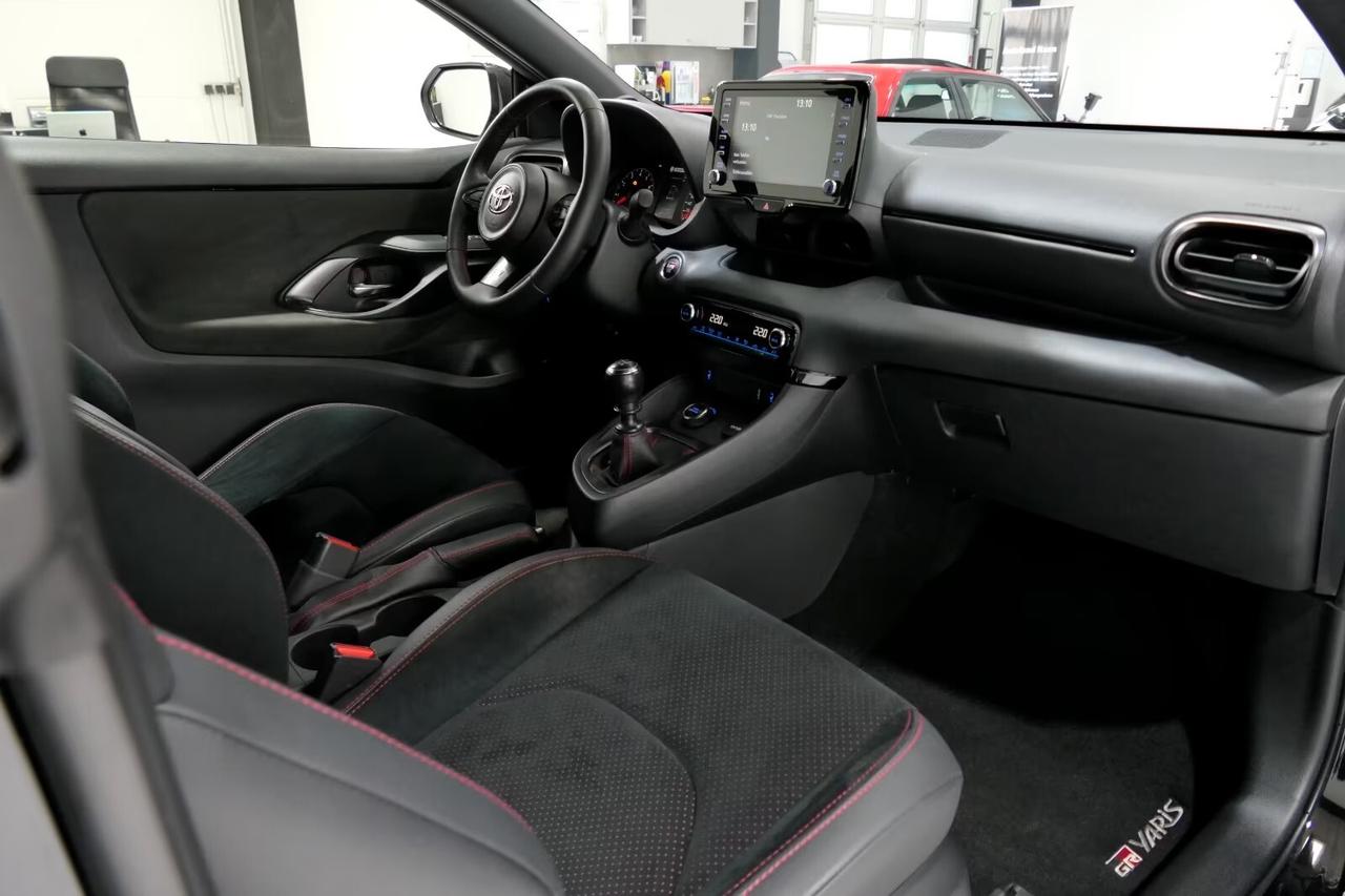 Toyota Yaris 1.6 Turbo 3 porte GR Circuit FULL KAMERA ALCANTARA