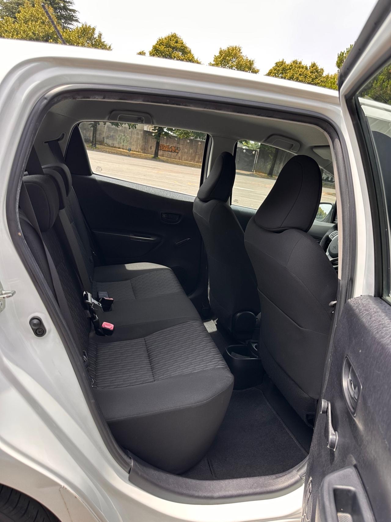 Toyota Yaris 1.0 5P Lounge