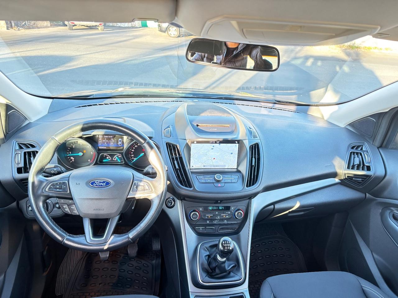 Ford Kuga 1.5 TDCI 120 CV S&S 2WD Titanium