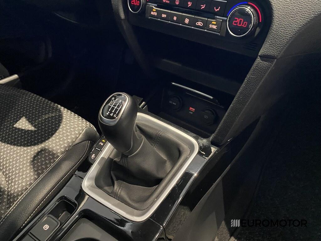 Kia Xceed 1.6 CRDi MHEV Evolution 2WD iMT