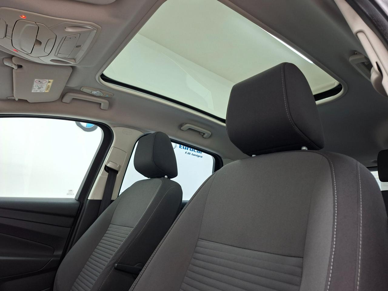 Ford C-Max 1.5 TDCi 120cv Powershift Titanium