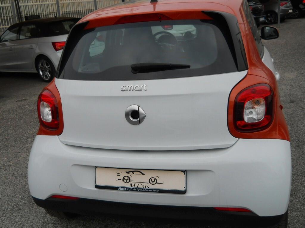 Smart ForFour 70CV 1.0 CC FORFUR PASSION BICOLORE E PANORAMA FULL