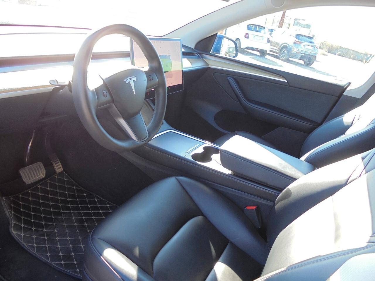 Tesla Model Y Long Range AWD