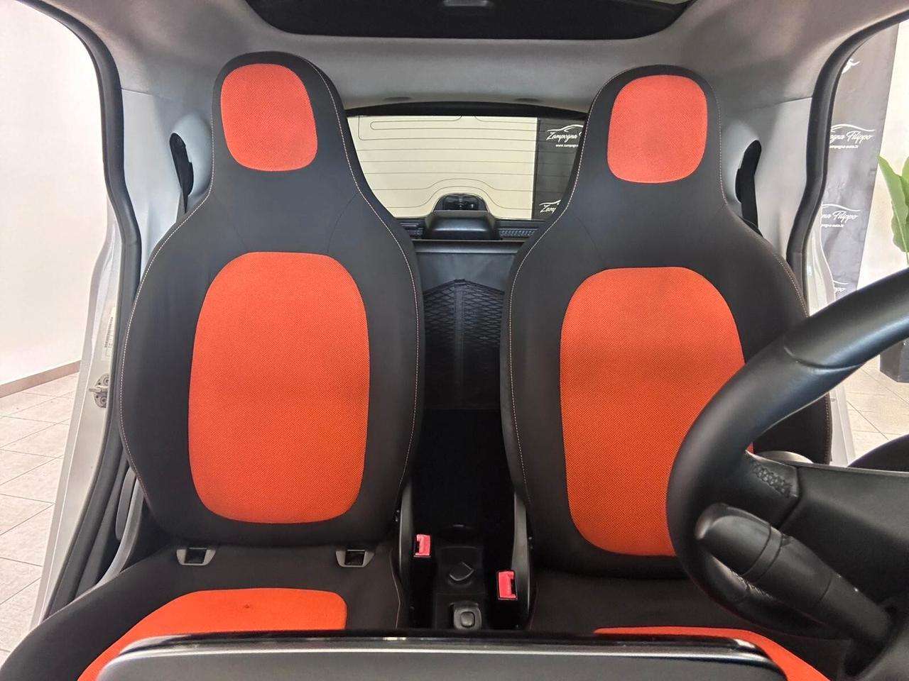 Smart ForTwo 1. coupé Passion TETTO - 2015