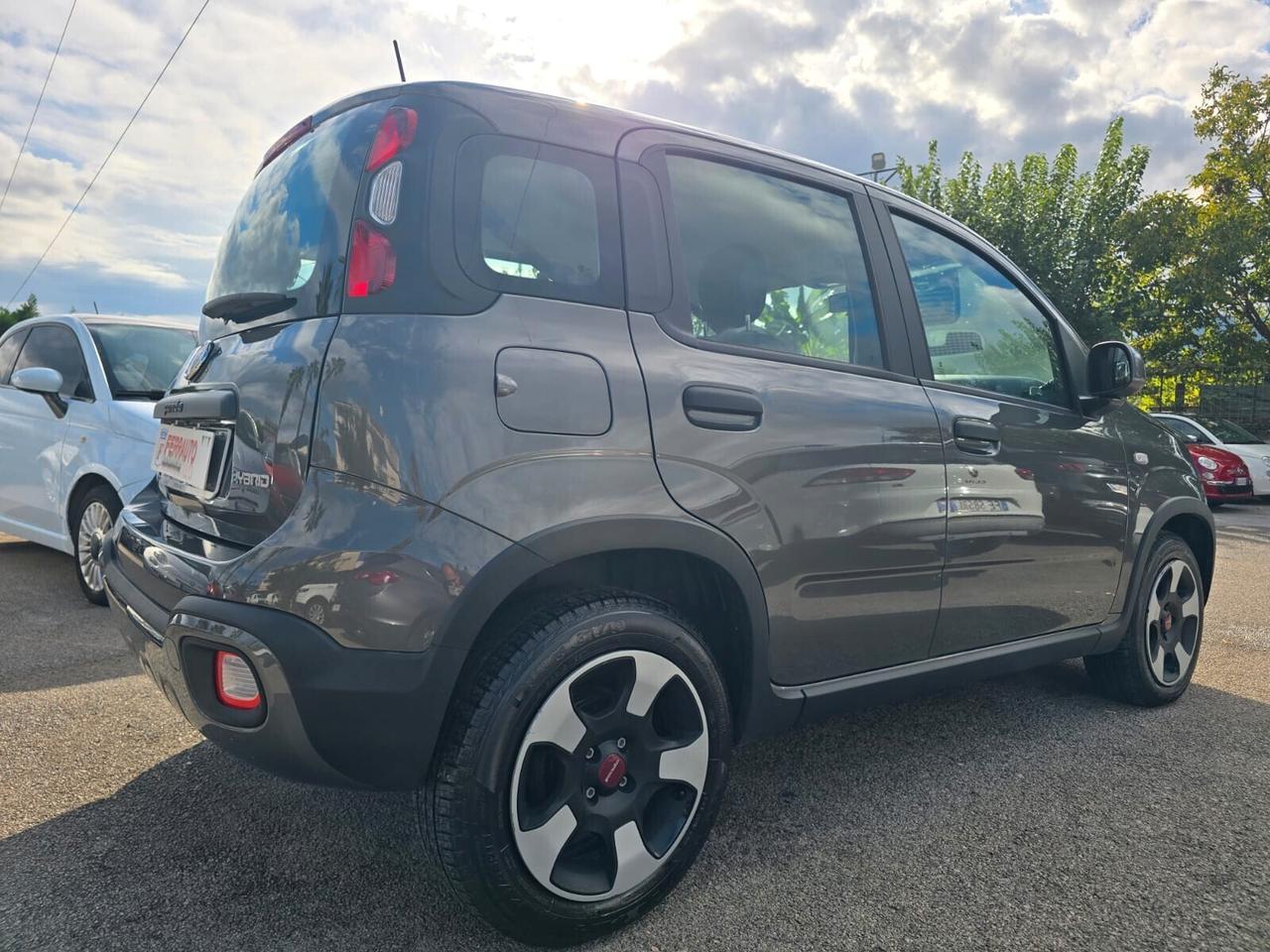 FIAT PANDA CROSS 1.0HYBRID 71CV GARANZIA 24MESI