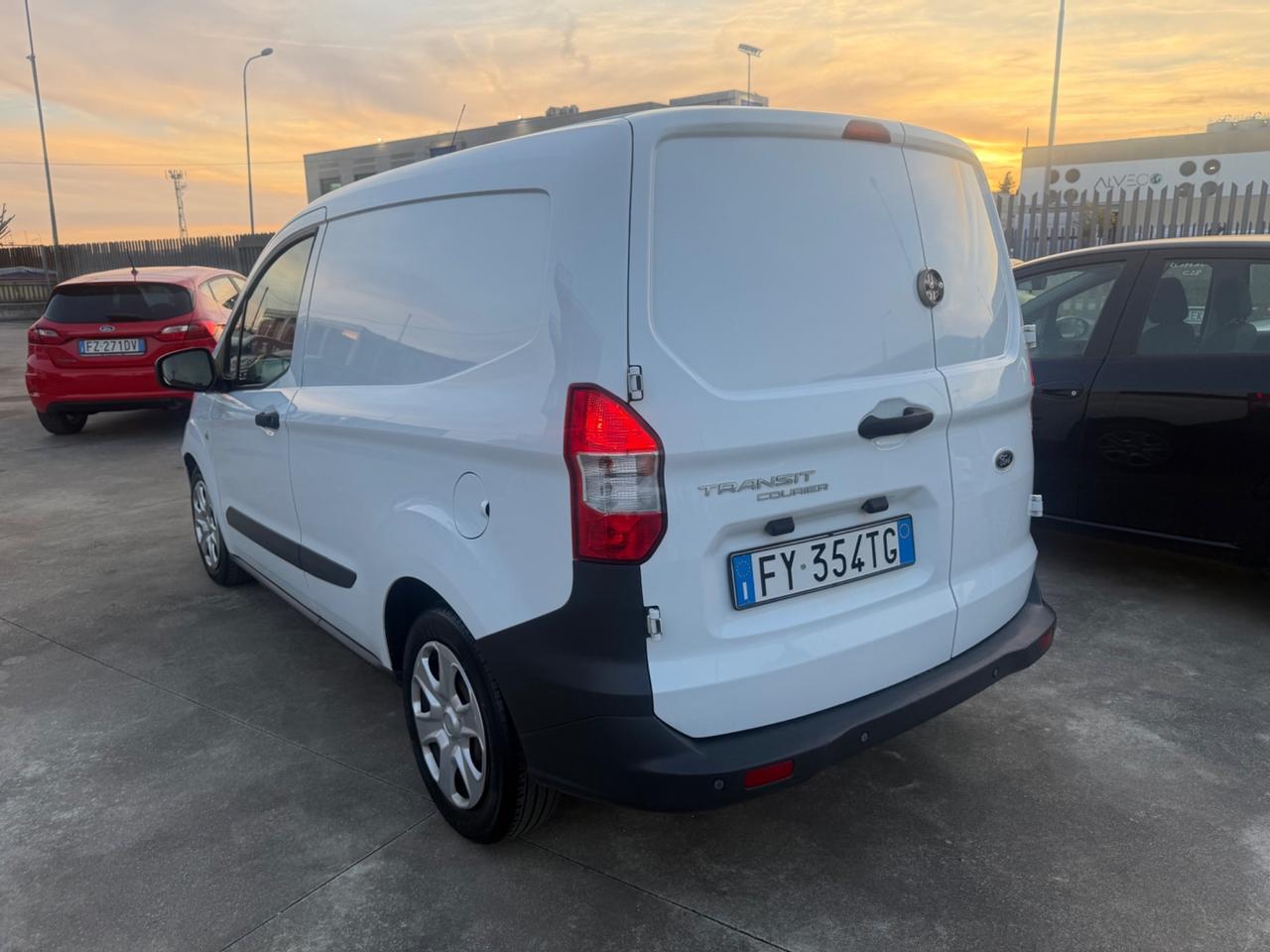 Ford transit courier