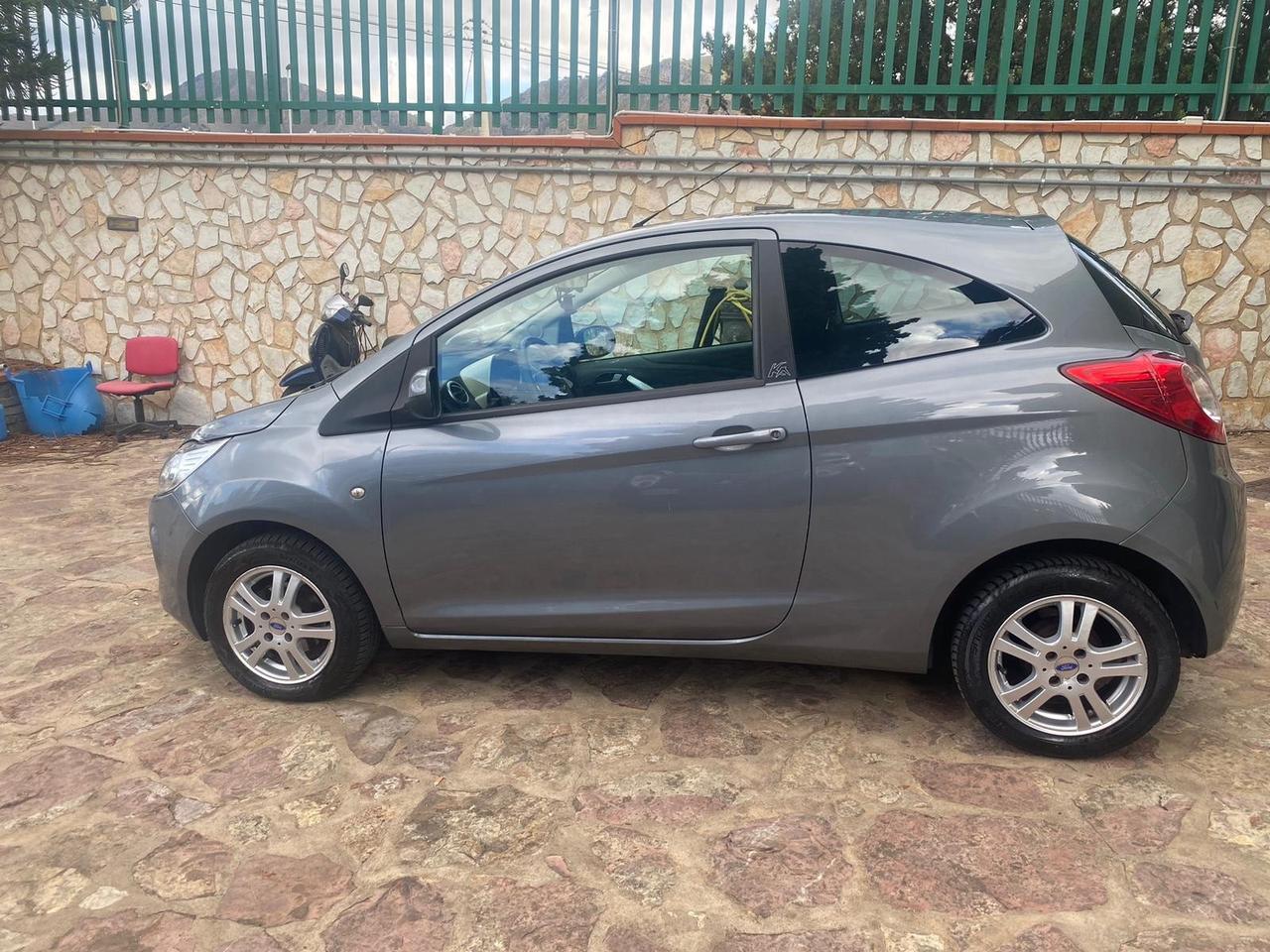 Ford Ka 1.2 8V 69CV Titanium