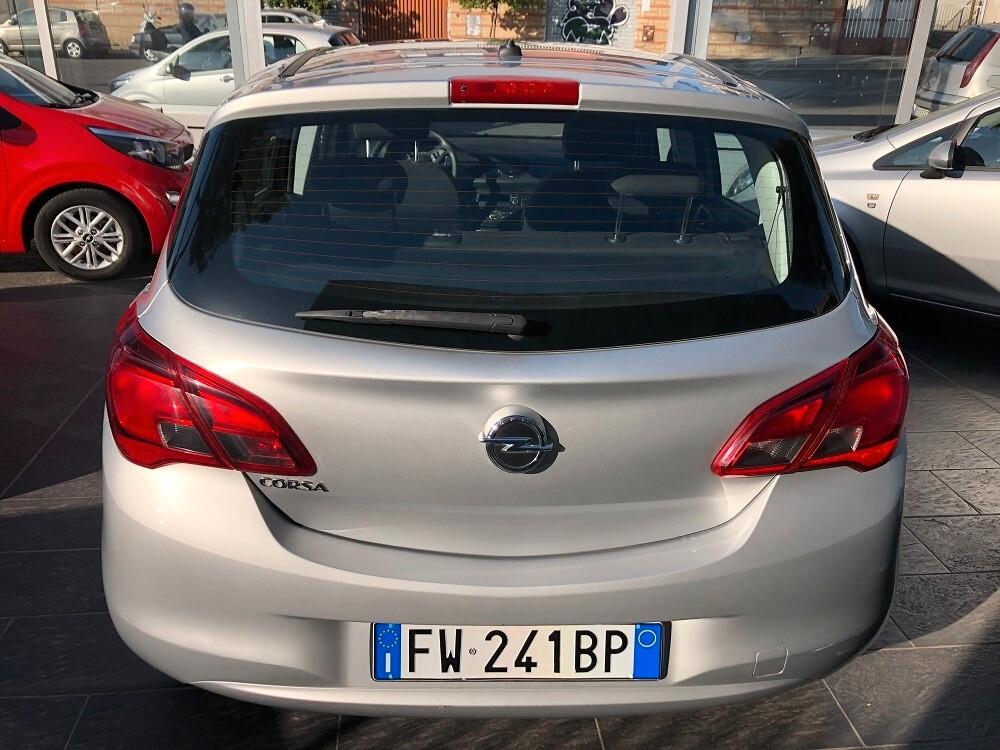 Opel Corsa 1.2 5 porte