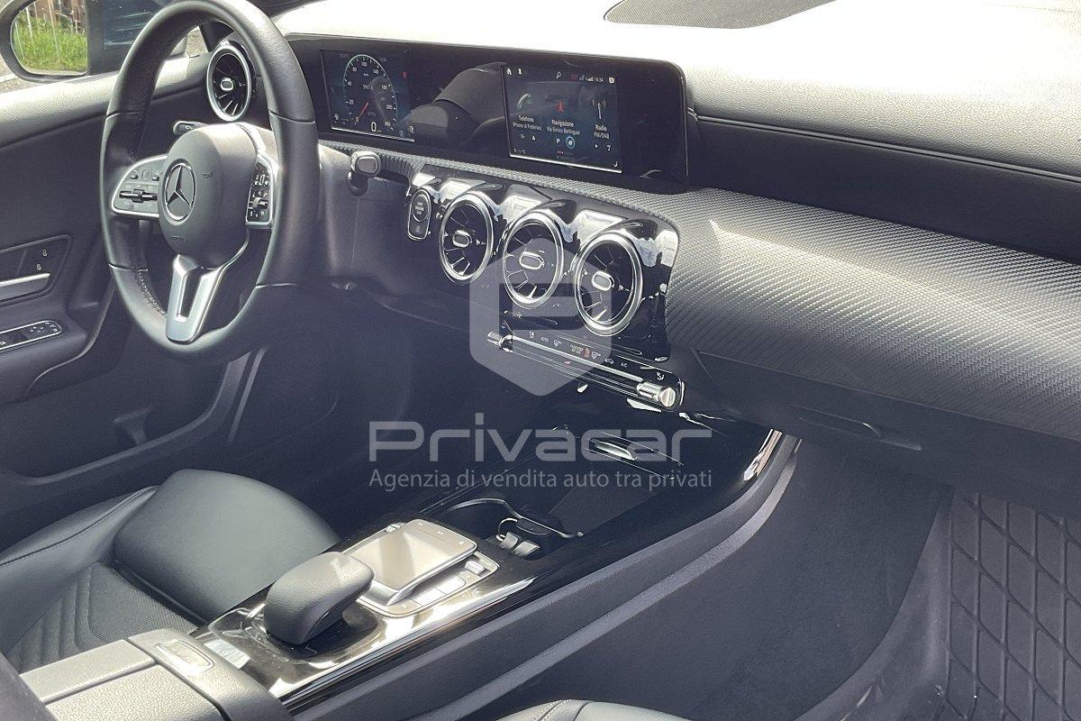 MERCEDES A 180 d Automatic Business