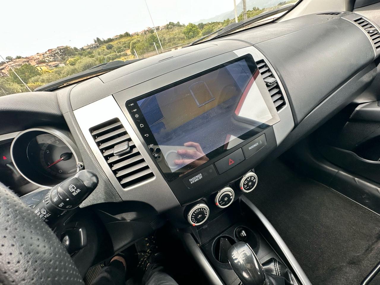 Mitsubishi Outlander 2.2 DI-D DPF 7 posti
