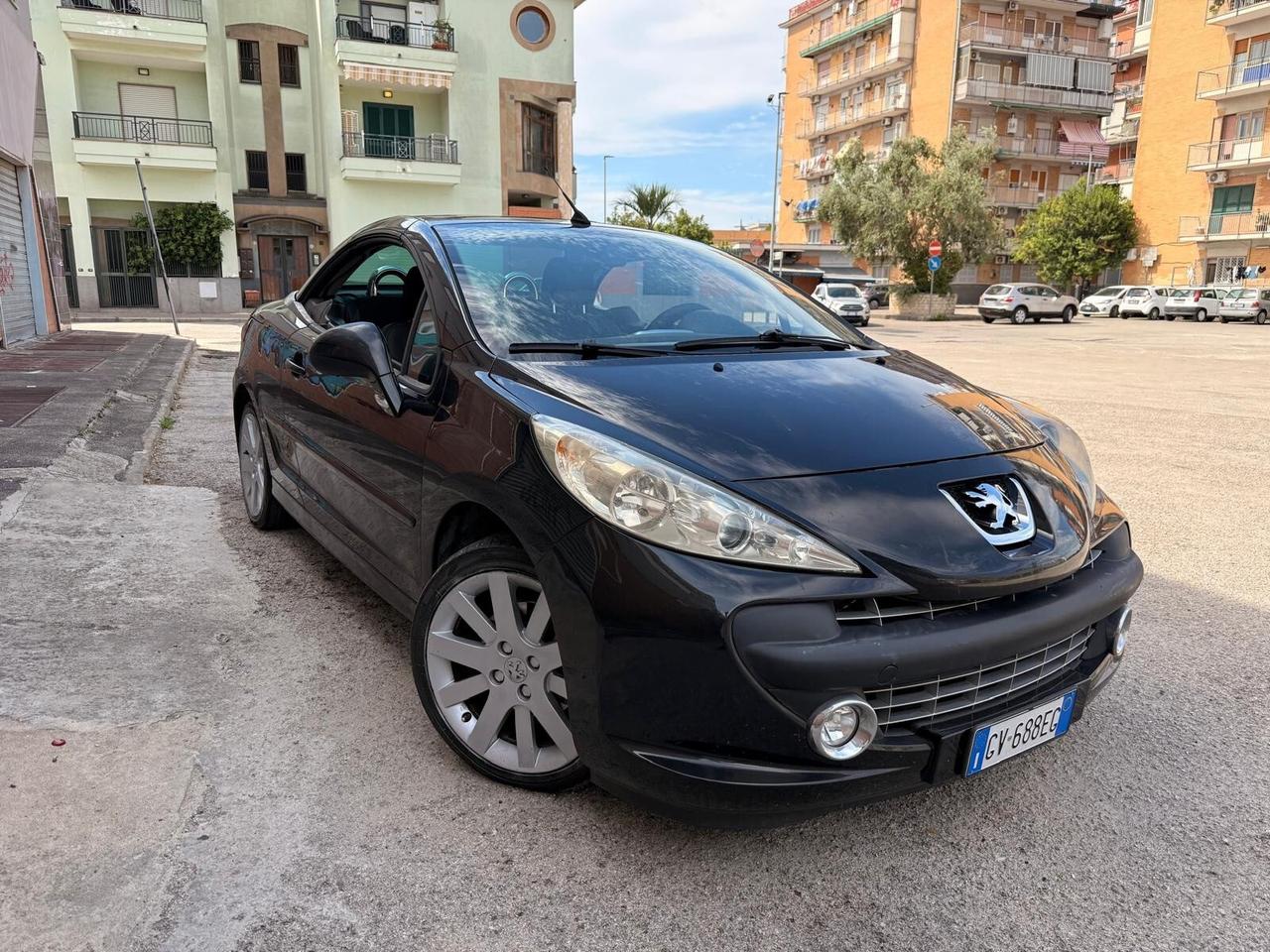 Peugeot 207 1.6 HDi 110CV CC Roland Garros
