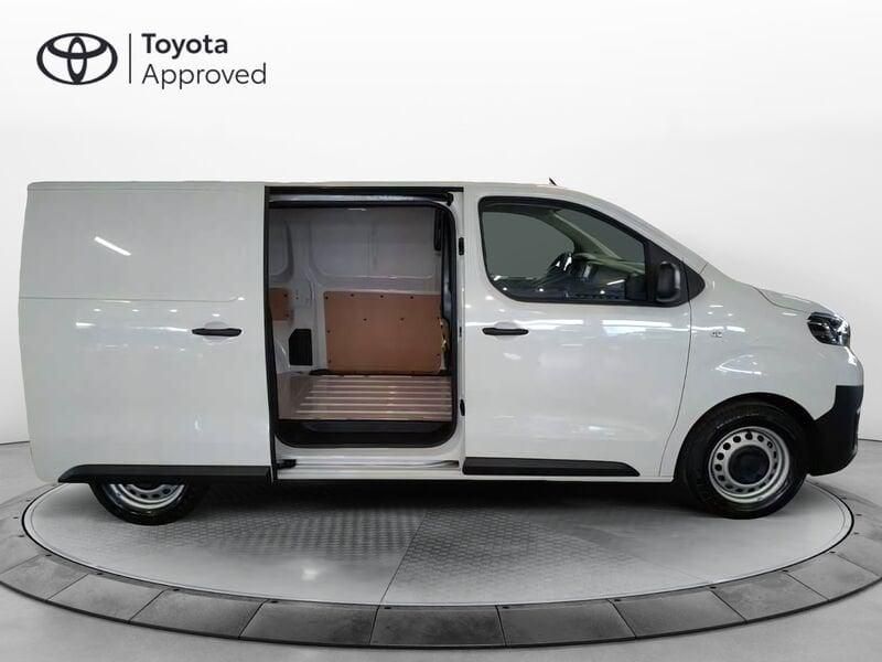 Toyota Proace 1.5d 120 CV S&S 10q 4p Medium Comfort