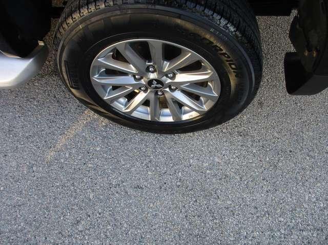 Mitsubishi L200 2.4d Intense Diamond 4wd 181cv auto N1 my17