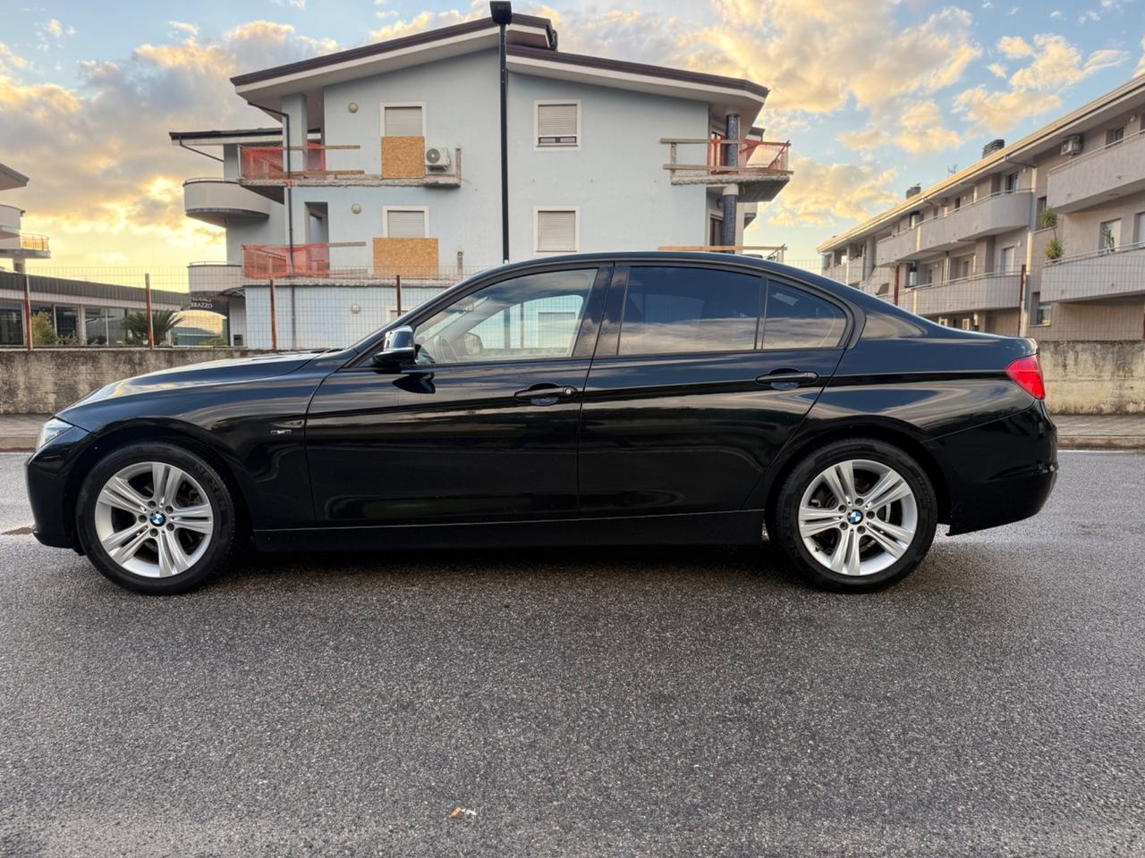 Bmw 318 sport neopatentati