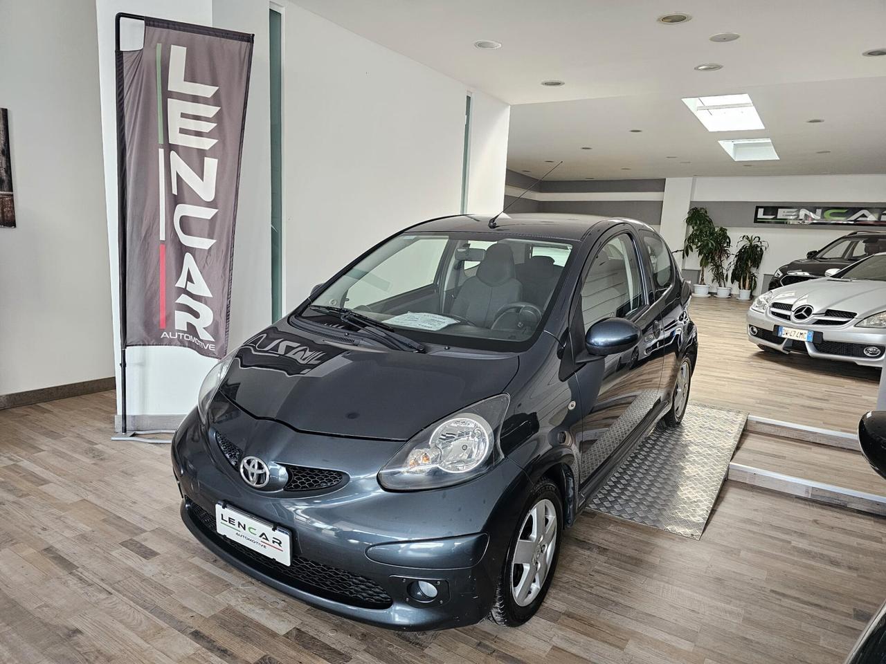 Toyota Aygo 1.0 12V VVT-i 3 porte Sol