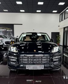 Porsche Cayenne Coupé 3.0 V6 E-Hybrid Black Edition