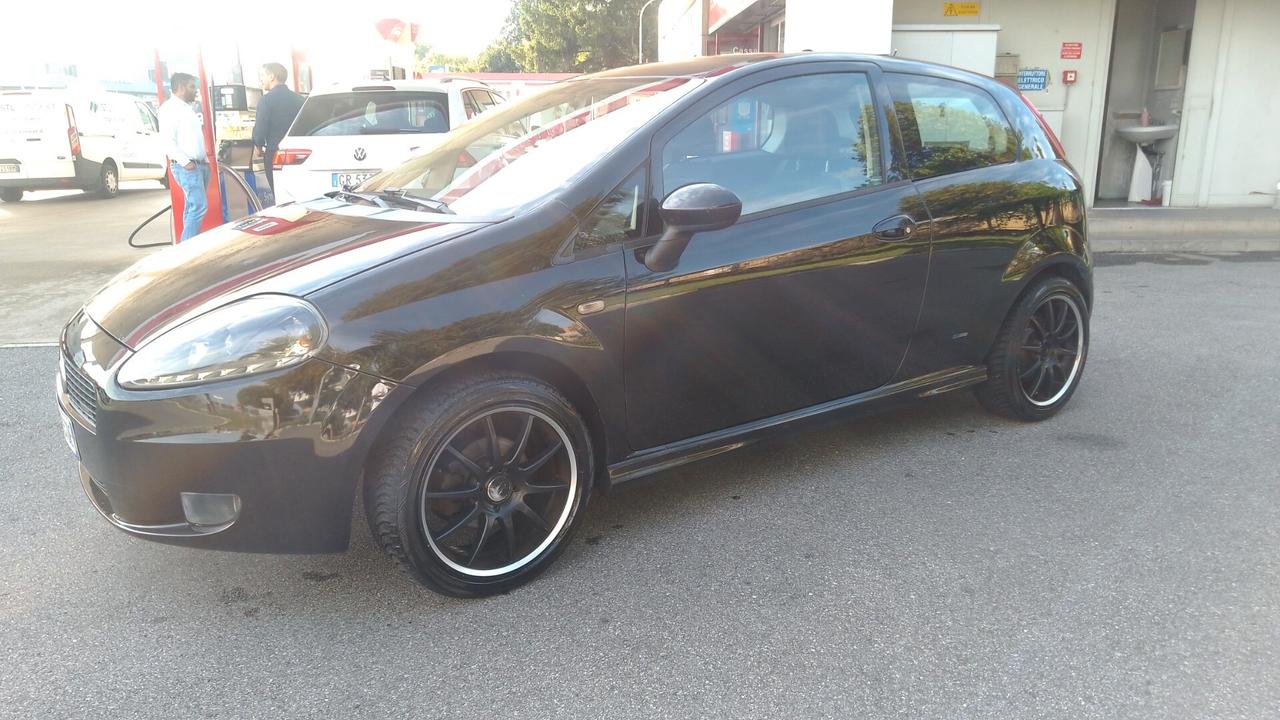 Fiat Grande Punto 1.4 Starjet 16V 3 porte Dynamic 08